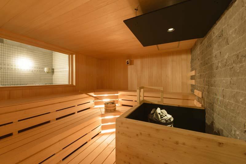 サウナと天然温泉 湯らっくす