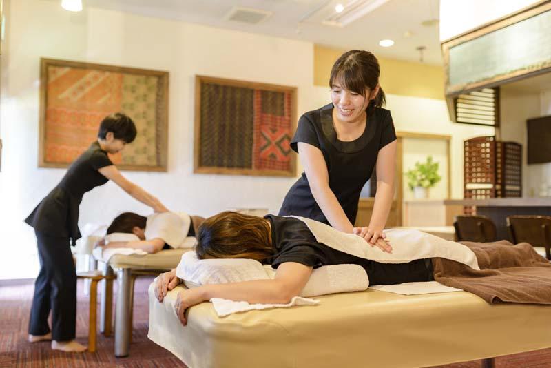 サウナと天然温泉 湯らっくす